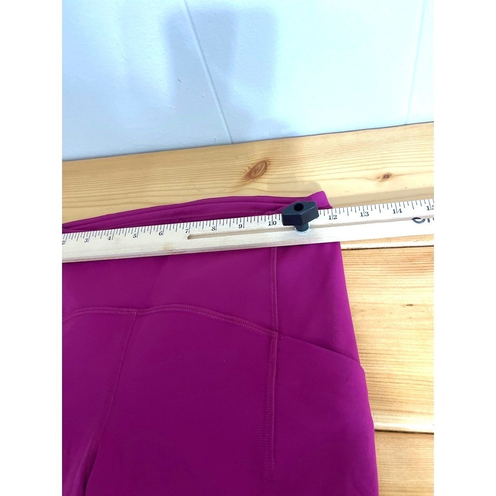 Lululemon Athletica Womens  Cropped Leggings Activewear Size‎ 4 - Picture 5 of 7
